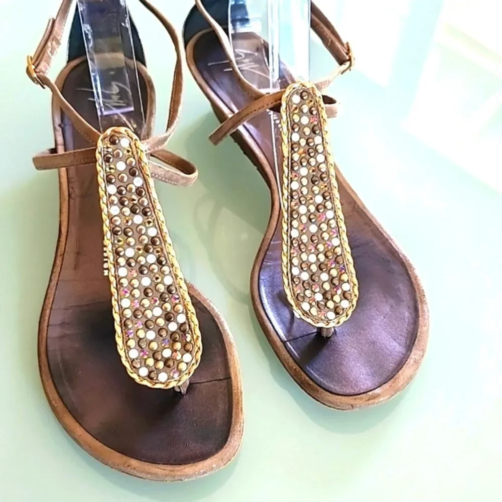Giuseppe‎ Zanotti Crystal Embellished T-Strap Boho Luxe  Chic Sandals Size 39.5